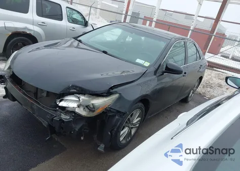 2015 Toyota Camry Se z USA, uszkodzony, nr VIN 4T1BF1FK5FU030789